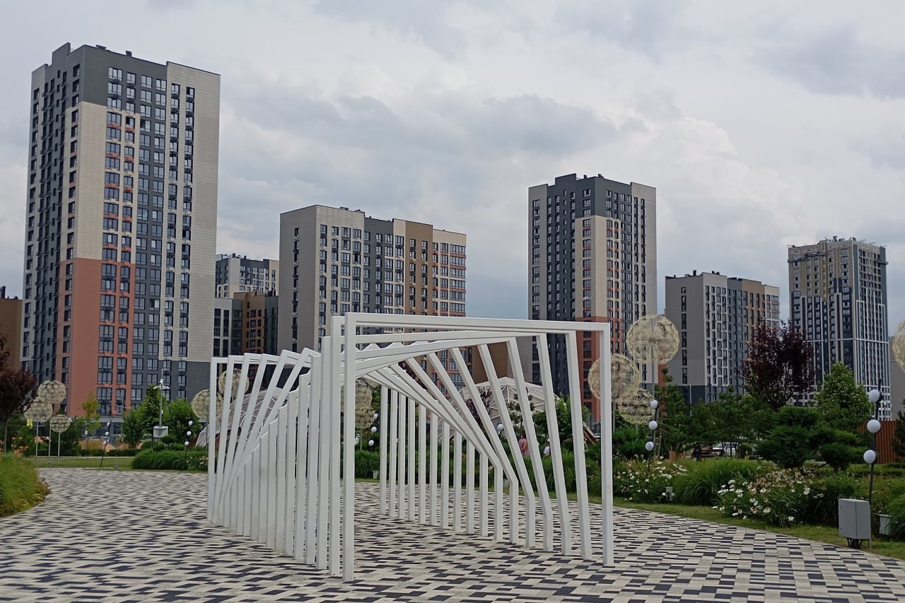 Новостройки на Российском проспекте
📷 Вадим Музыченко | Сетка — социальная сеть от hh.ru