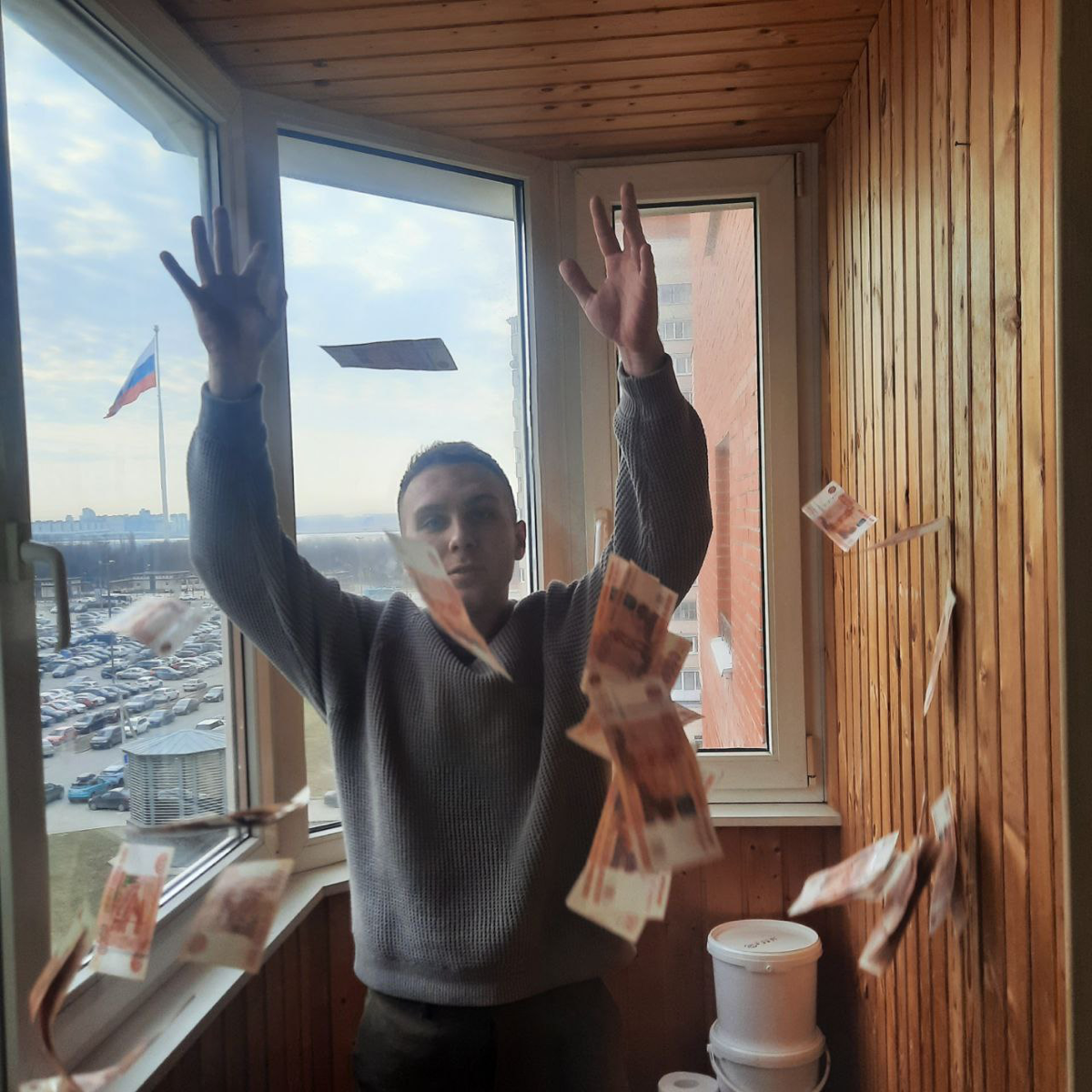 #постзнакомство
💥 Мои суперсилы:
Могу отправить 5 000 писем в день — и все попадут во входящие (не спам!). Есть статистики конверсии письма в заявку по разным сегментам | Сетка — социальная сеть от hh.ru