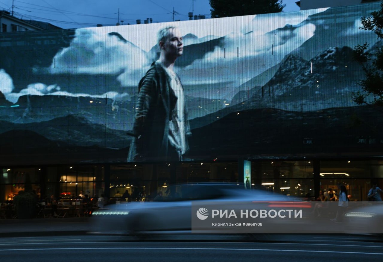 Группа Russ показала премьеру клипа представителя России на «Интервидении»
На московском суперформате Группы Russ (входит в объединённую компания Wildberries & Russ) на Новом Арбате прошла эксклюзивна... | Сетка — социальная сеть от hh.ru