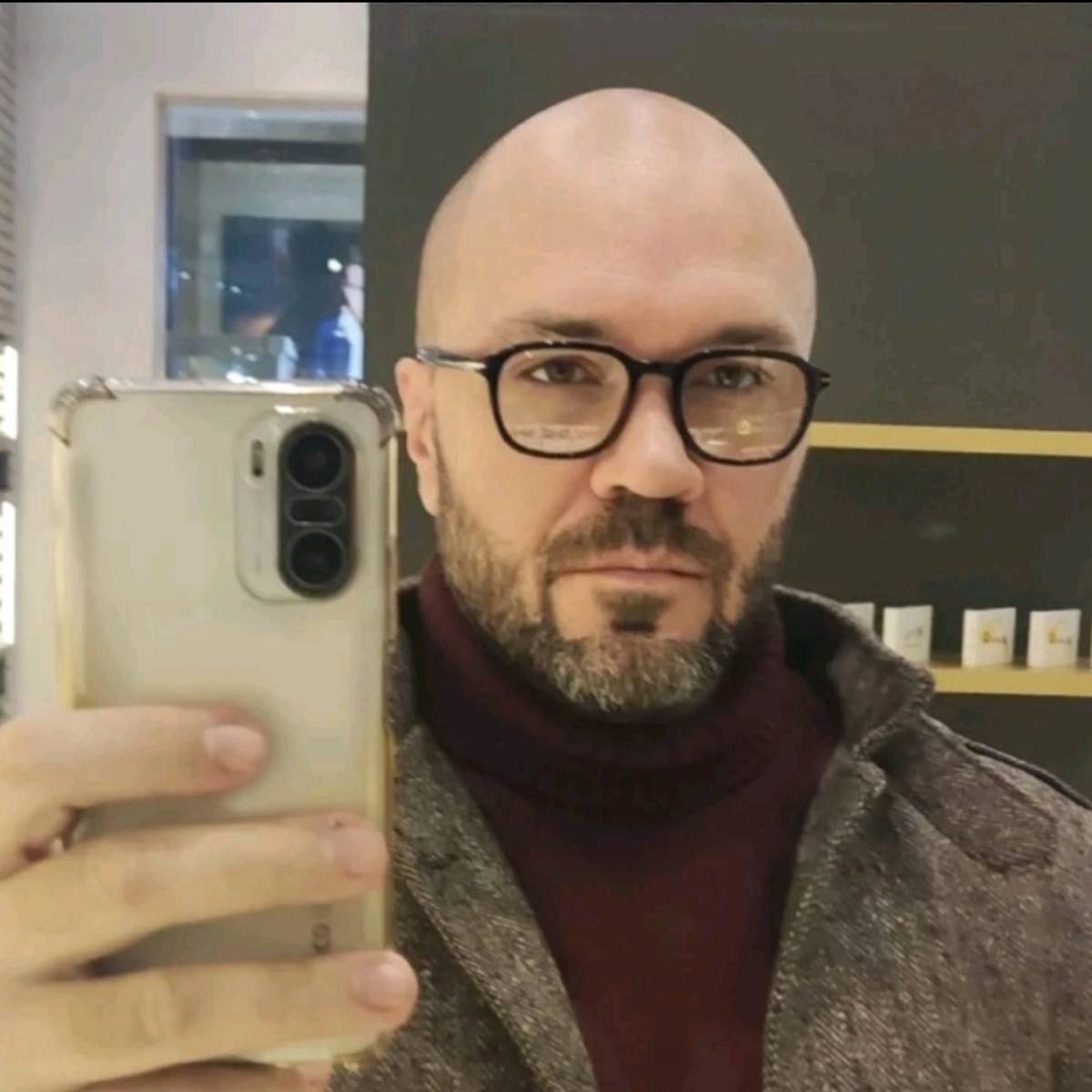 Дмитрий Жаров