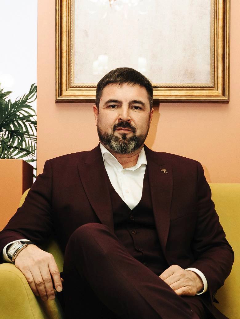 Андрей Молоствов