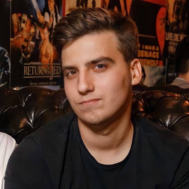 Александр Замыслов | Сетка — социальная сеть от hh.ru