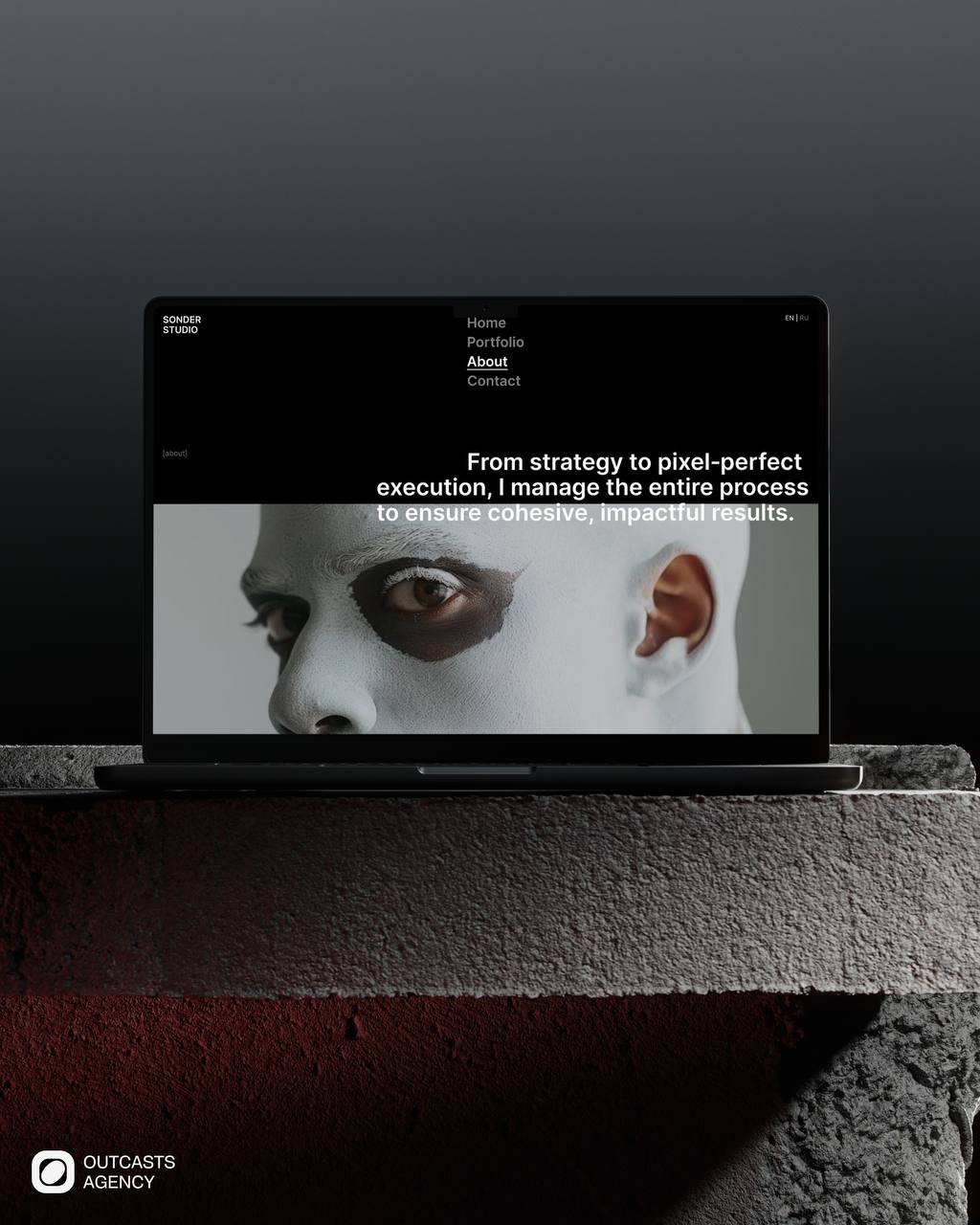 Новый кейс от Outcasts
Погрузитесь в атмосферу стиля и современности с нашим новым тёмным сайтом для креативного агентства: крупные акцентные заголовки, утончённые анимации и стильный минимализм — иде... | Сетка — социальная сеть от hh.ru