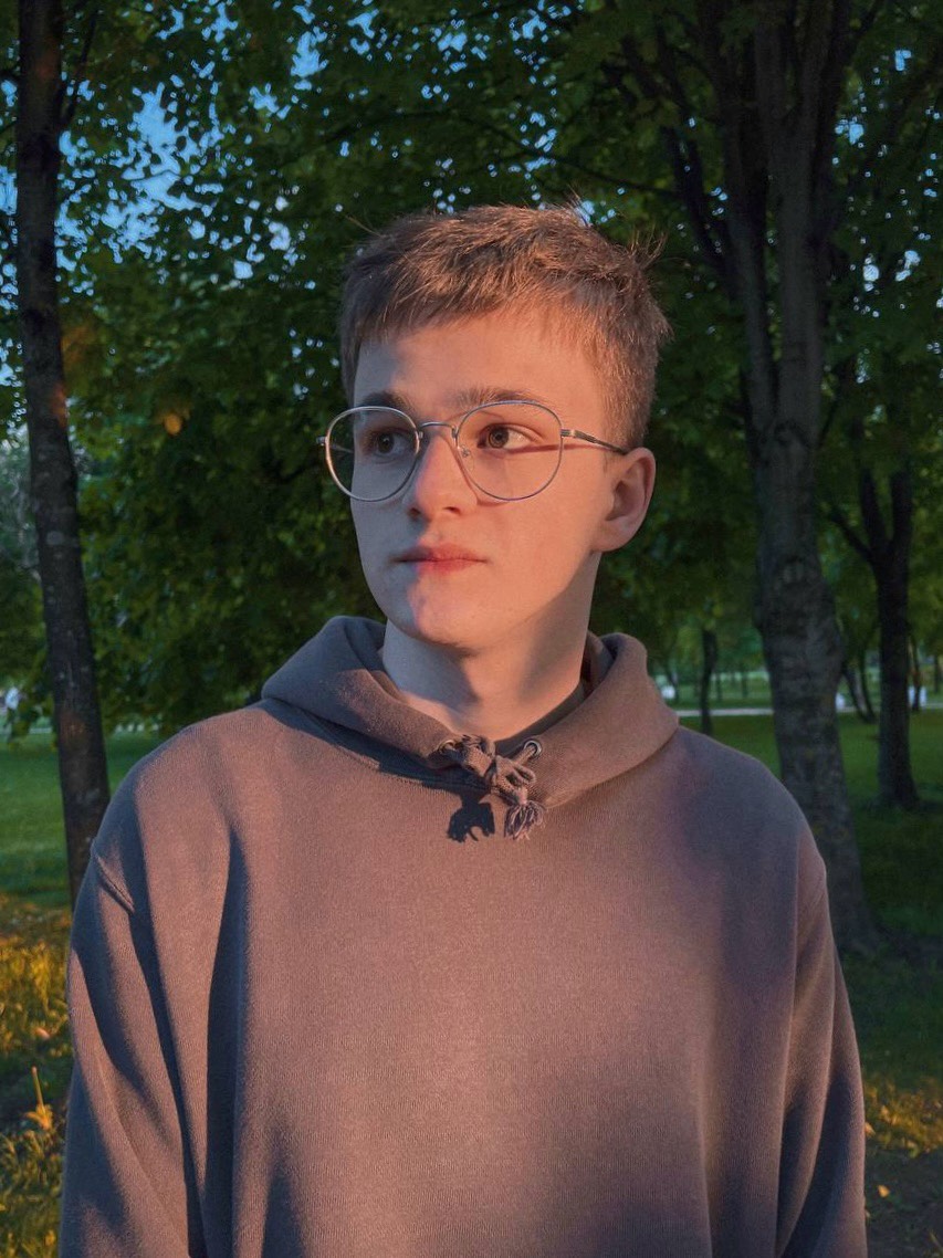 Денис Корнышев