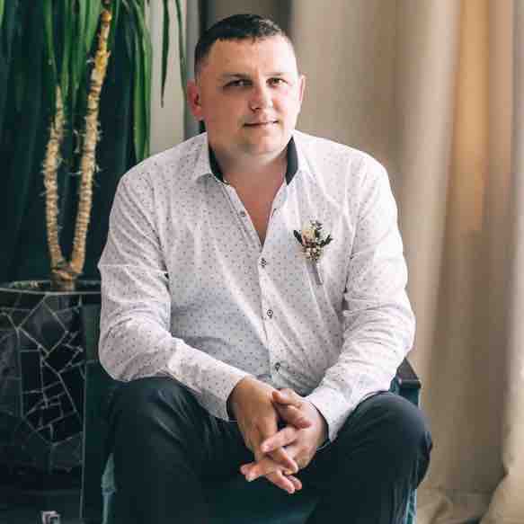 Дмитрий Метелёв