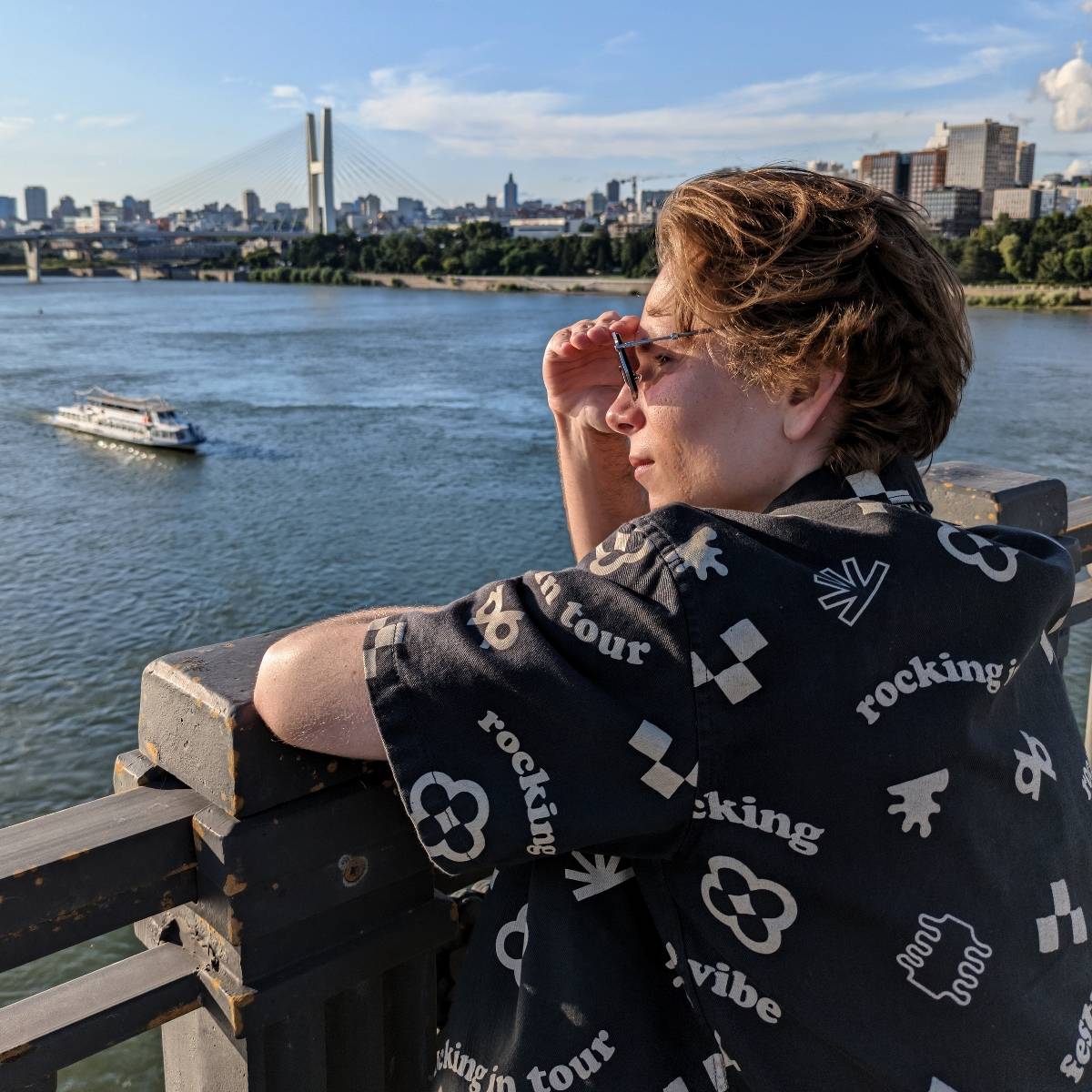 Лион Свержук