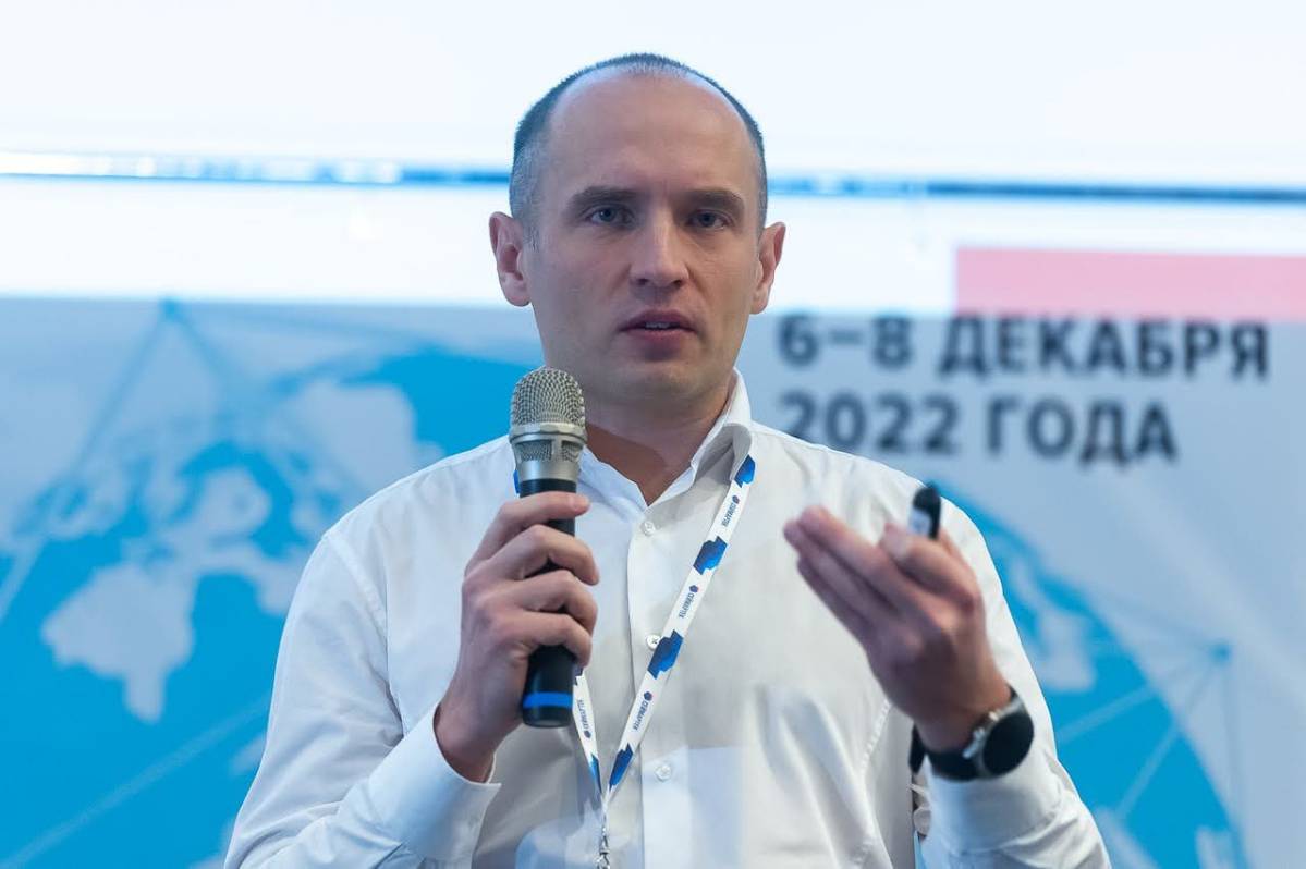 Павел Степанов