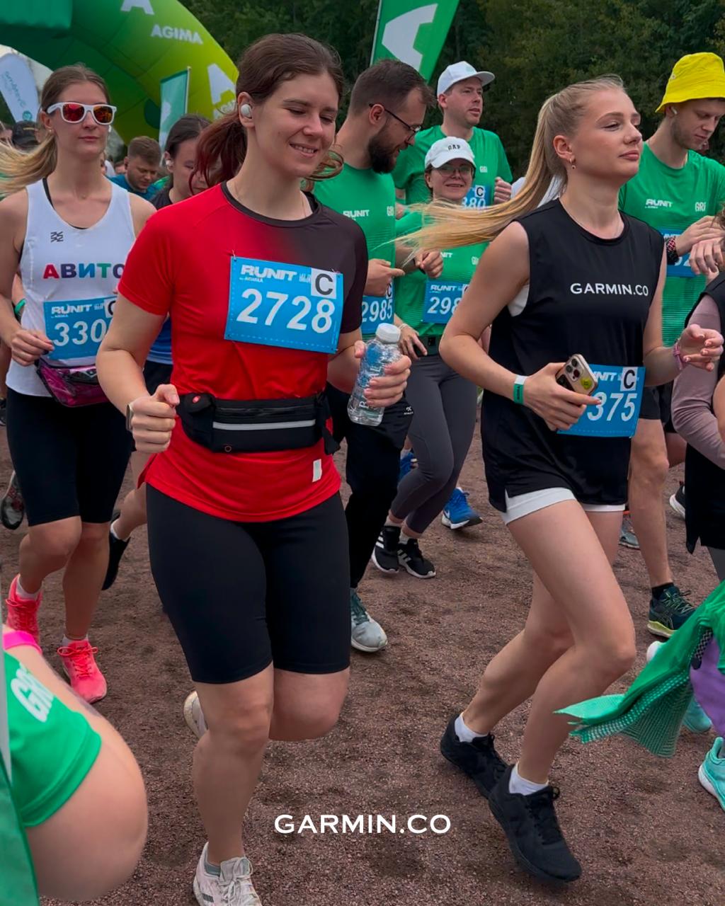Команда Garmin.со вместе с амбассадорами побывала на фестивале RUNIT by AGIMA 🔥
Спасибо, что были с нами! Увидимся на следующих стартах!😉 | Сетка — социальная сеть от hh.ru