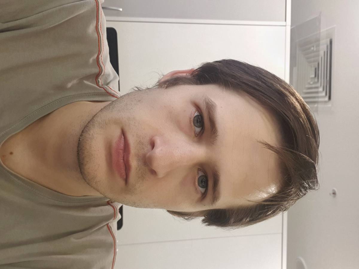 Александр Бажанов