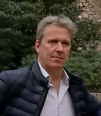 Констатин Мельников