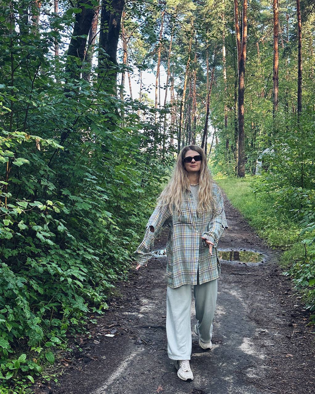 🌿 Маленький побег из Москвы на природу: 3 дня в «Вили Улей» на Оке
На этой неделе был мой день рождения! Мы решили сменить обстановку и уехать в мини-отпуск
Выбрали глемпинг-отель «Вили Улей» | Сетка — социальная сеть от hh.ru