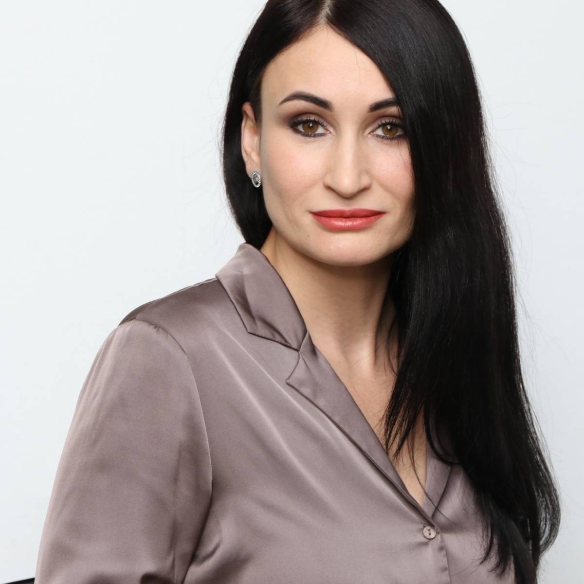 Елена Прядельщикова | Сетка — социальная сеть от hh.ru