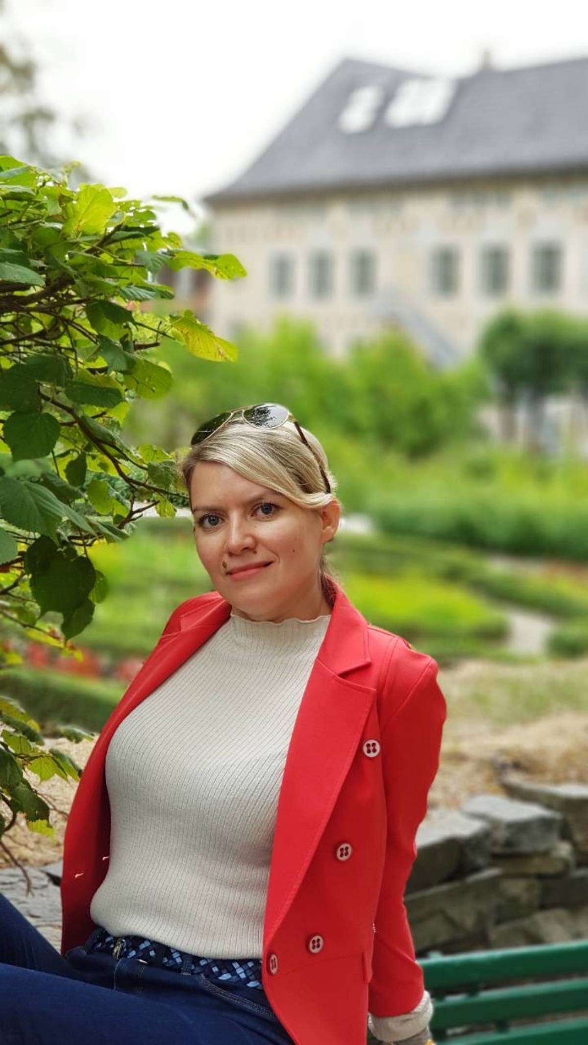 Елена Серова