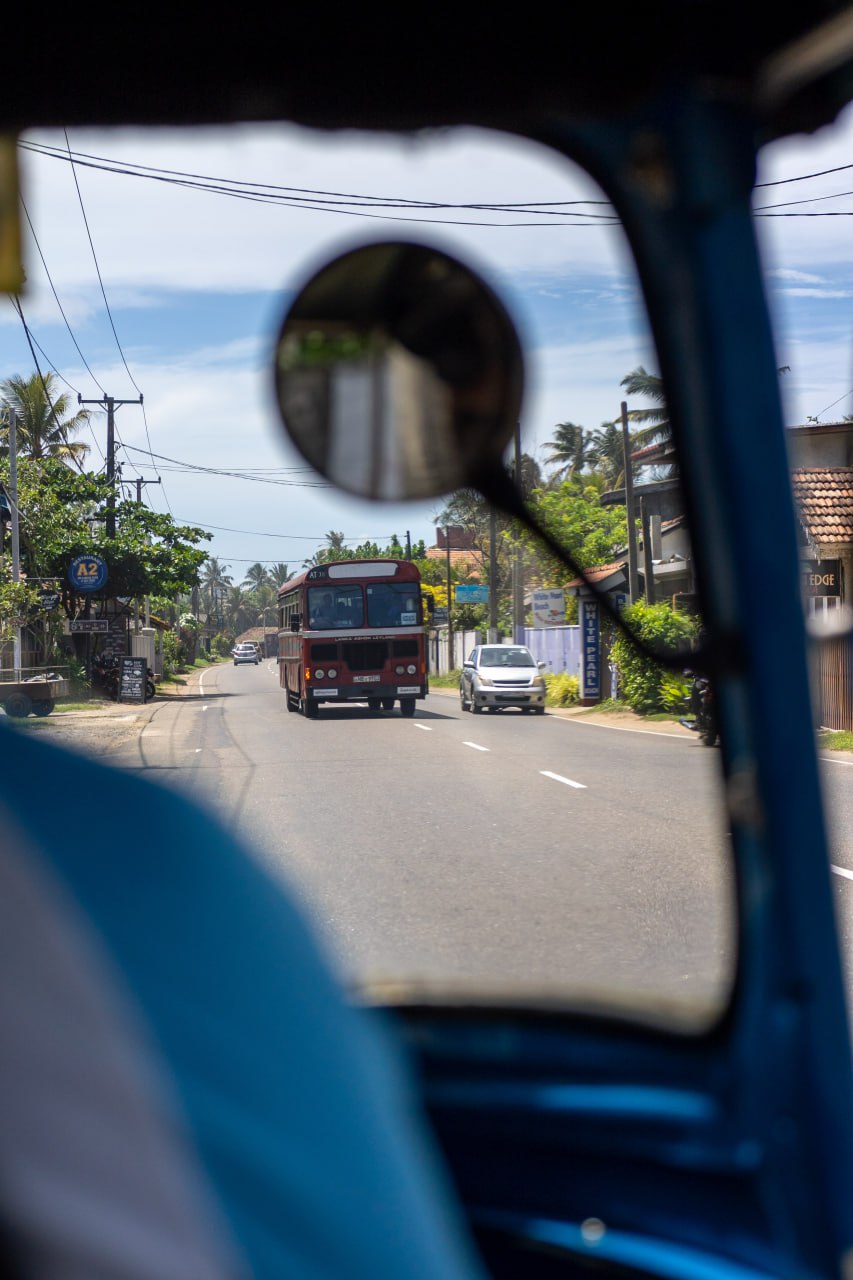 Почти год назад я ездил на Шри-Ланку 🇱🇰, удалось взять тур по путёвке. Спорные ожидания из-за еды, но понравилось:
• Океан | Сетка — социальная сеть от hh.ru