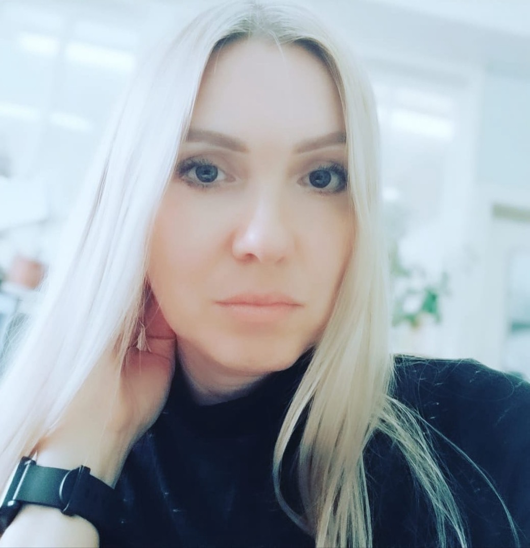 Елена Полякова