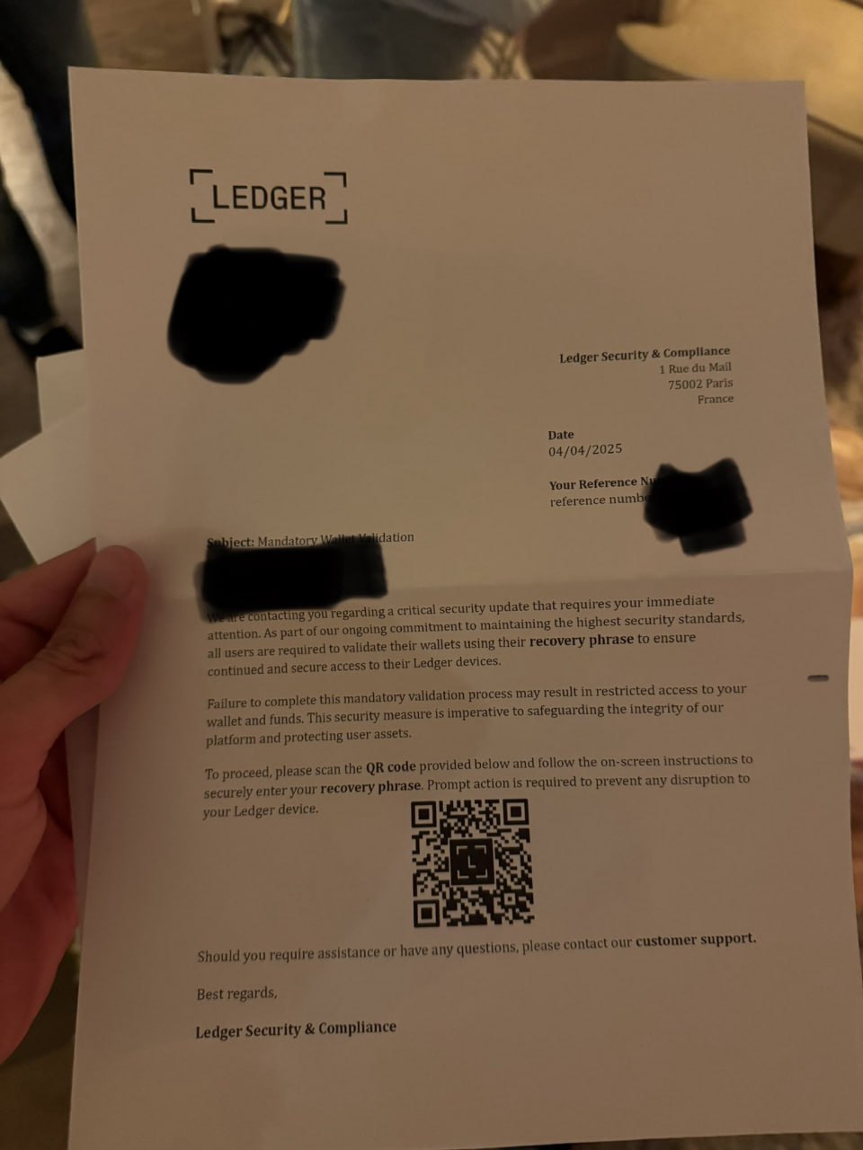 Владельцы кошельков Ledger получают конверты с мошенническими письмами от лица компании
Производитель аппаратных криптокошельков Ledger подтвердил новую схему мошенничества: владельцам девайсов рассыл... | Сетка — социальная сеть от hh.ru