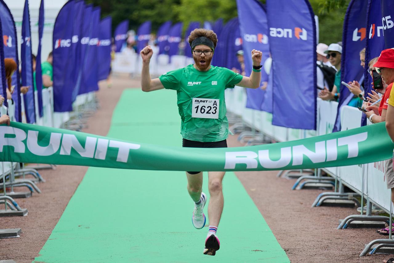 🏃‍♀️ ОТКРЫЛИ ПРЕДПРОДАЖУ БИЛЕТОВ НА RUNIT 2026
Не успели мы остыть после фестиваля этого года, как уже начинаем готовиться к следующему. Пока никаких подробностей — ни даты, ни места | Сетка — социальная сеть от hh.ru