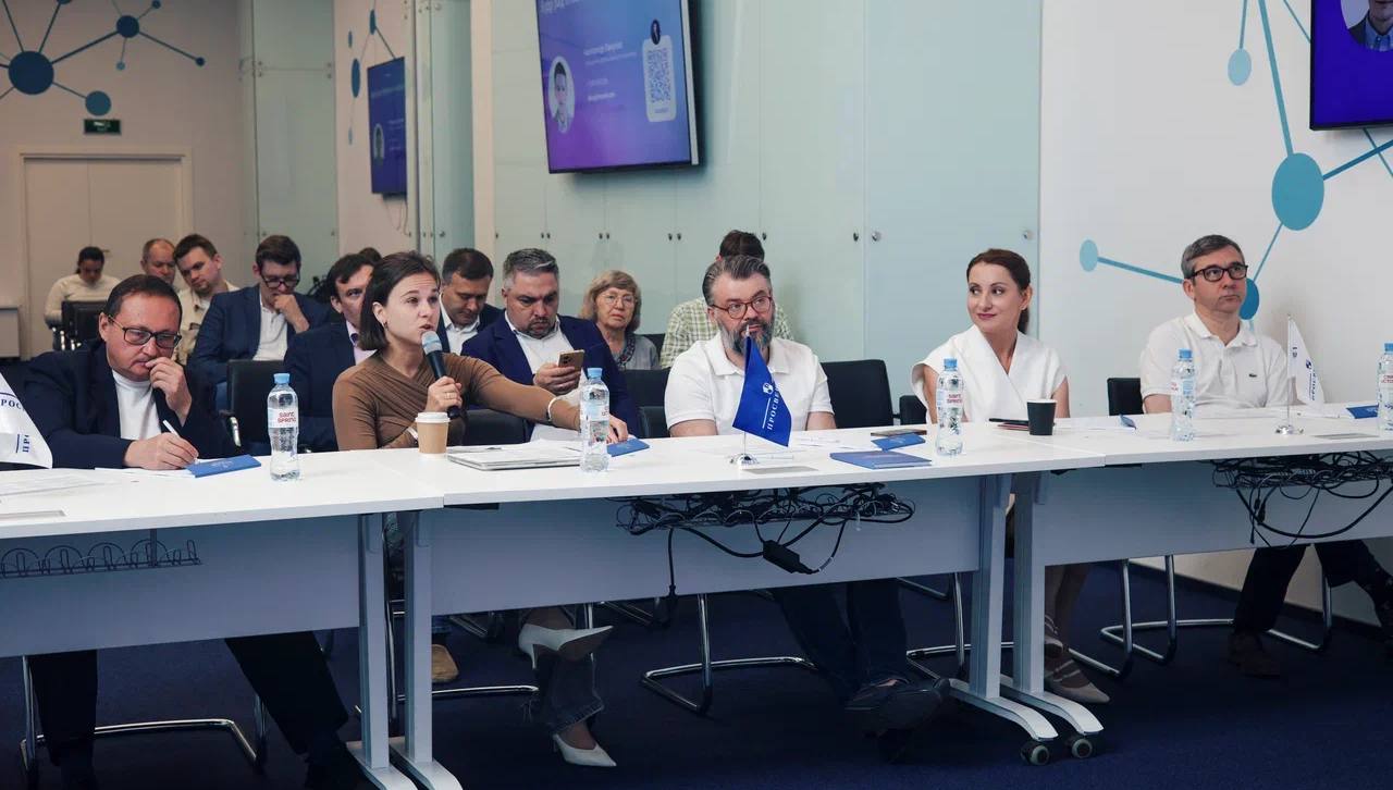 🖇 Спешим рассказать вам, как проходят полуфиналы премии Startech | Сетка — социальная сеть от hh.ru