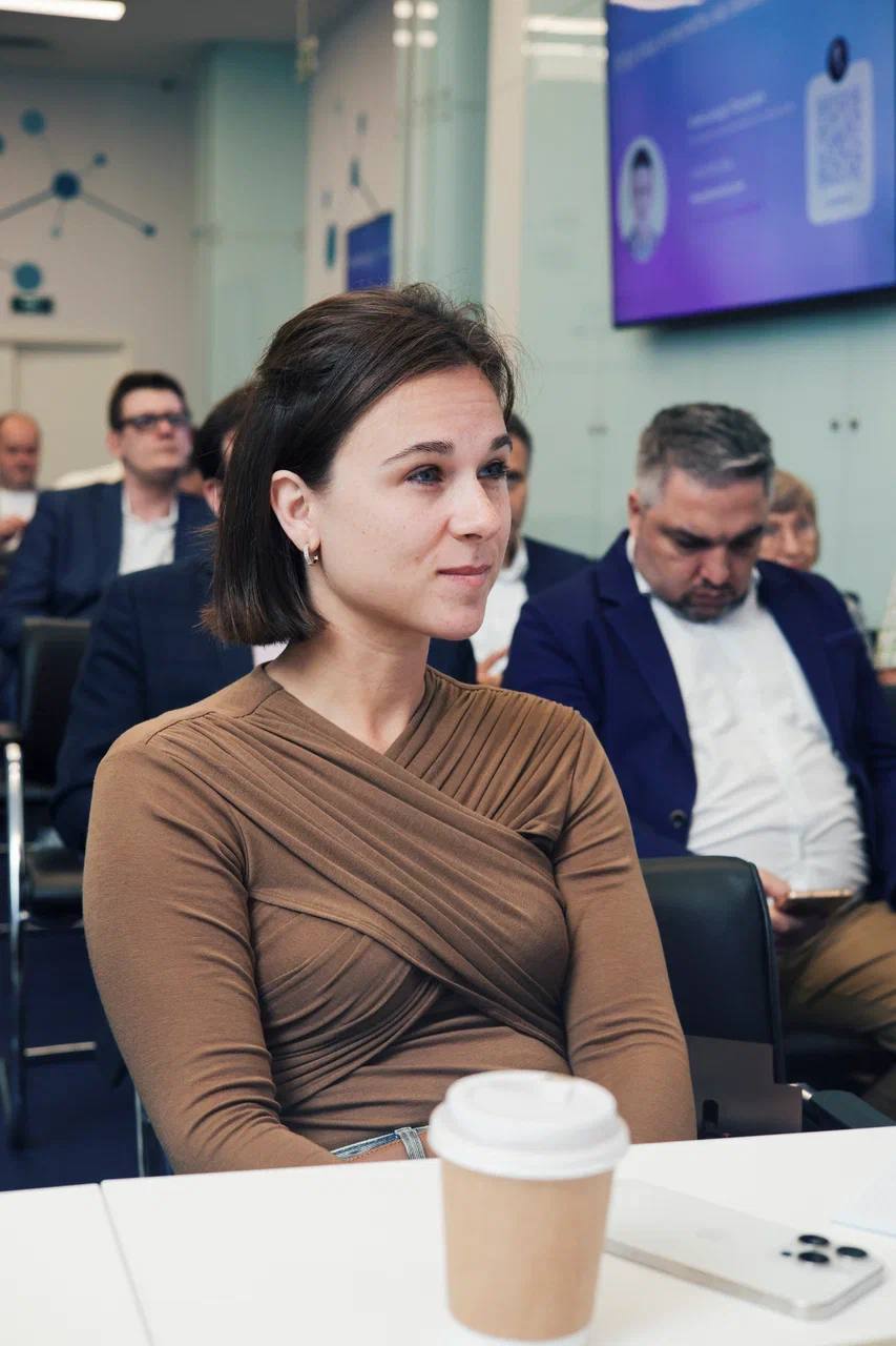 🖇 Спешим рассказать вам, как проходят полуфиналы премии Startech | Сетка — социальная сеть от hh.ru