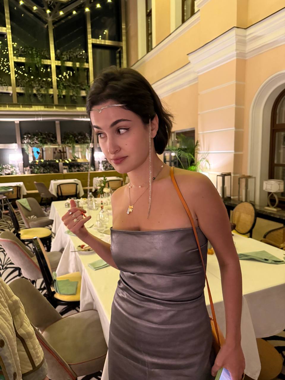 Продолжаю говорить с теми, кто слушал меня сегодня на всероссийском слете пресс секретарей. Говорим о креативных методиках, пост 3.
У нас в голове живёт страж - охранник логики | Сетка — социальная сеть от hh.ru