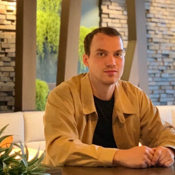 Виталий Шуянцев