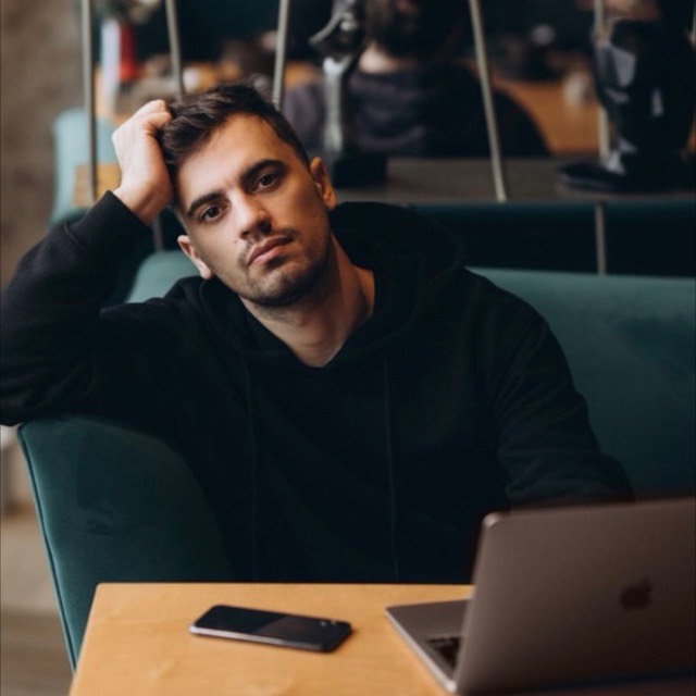 Андрей Манаенко