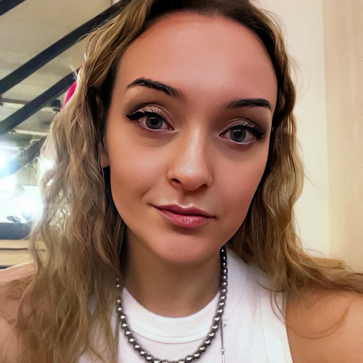 Ева Никитина | Сетка — социальная сеть от hh.ru