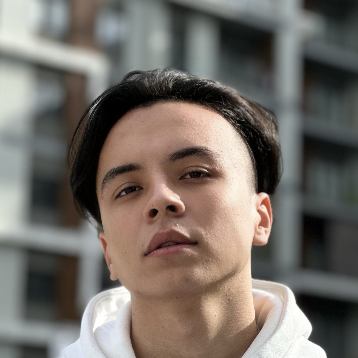 Azizxon Tursunov