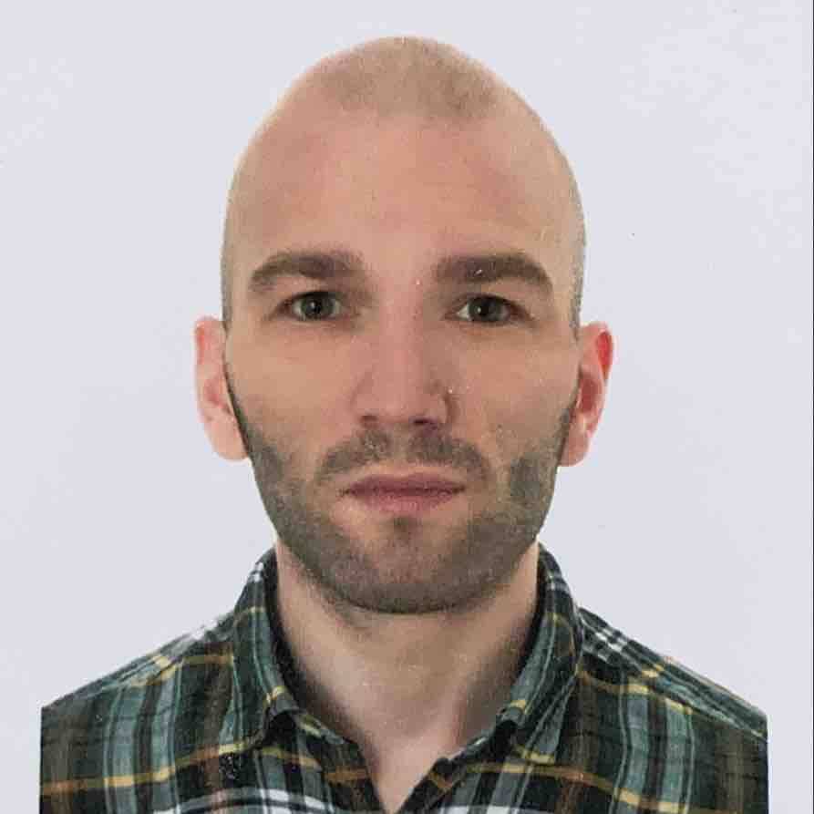 Рустам Узаиров