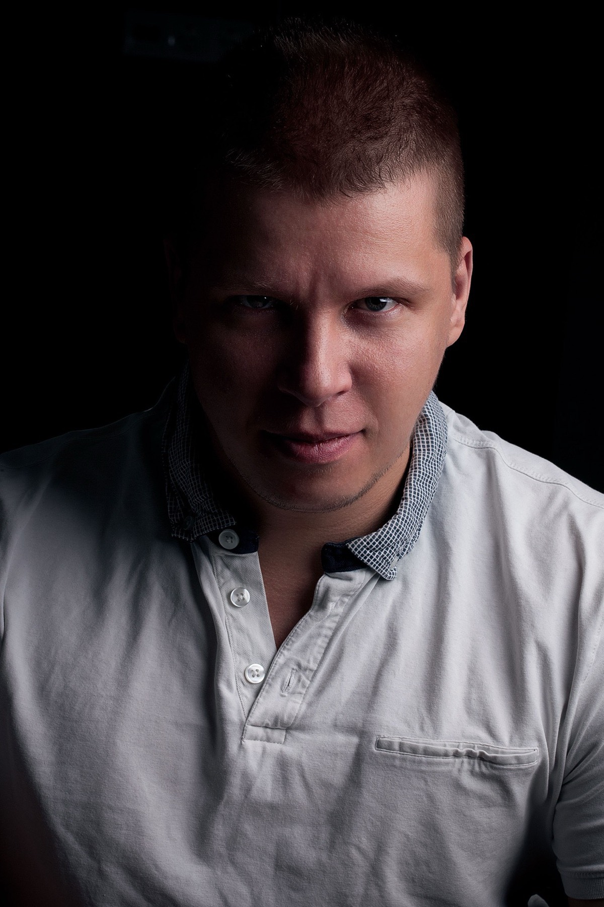 Александр Захаров