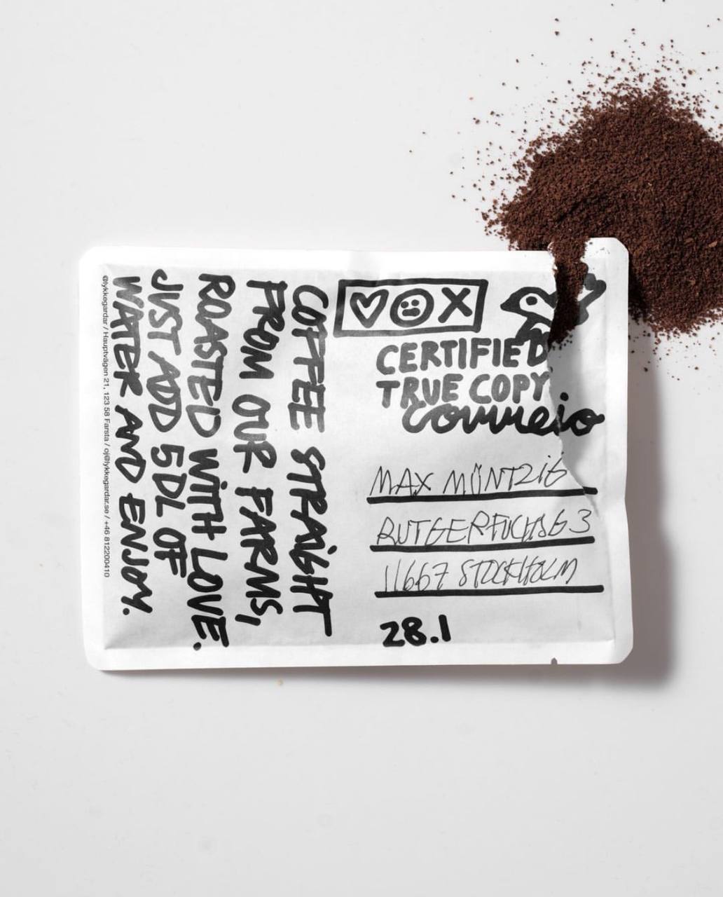 Необычный дизайн упаковки для производителя кофе "Lykke coffee farms"
Иллюстрации используются свободно, чтобы усилить и прояснить мечты, вкусы, видения и обжарки | Сетка — социальная сеть от hh.ru