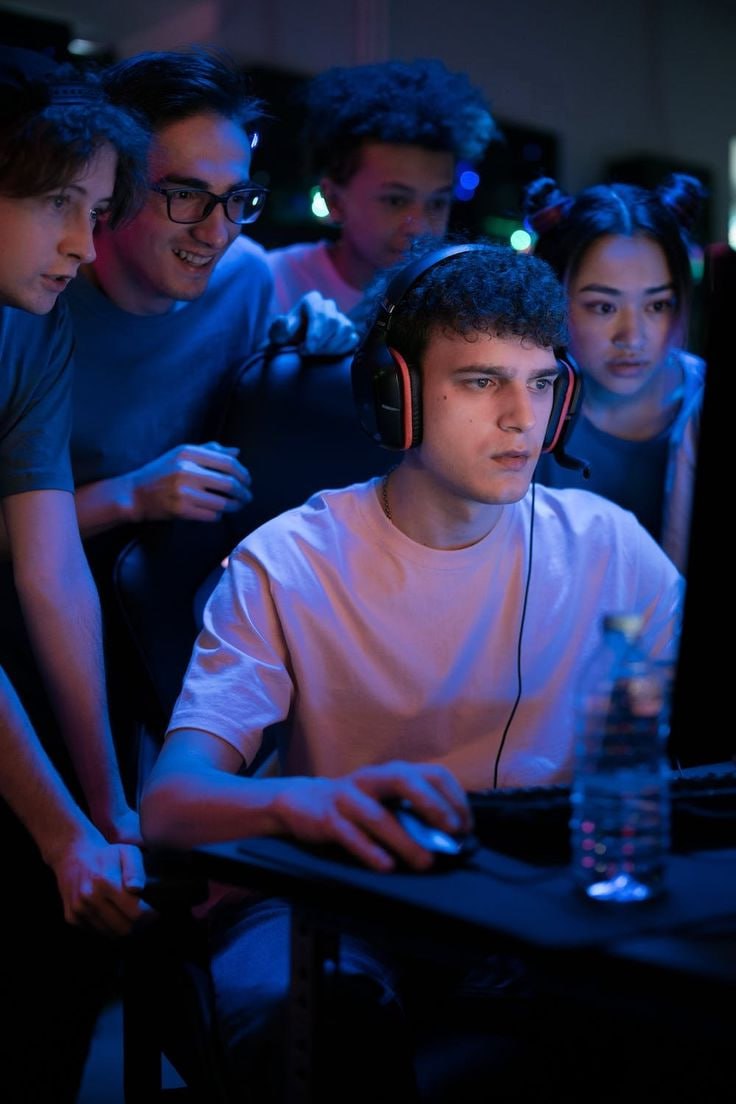 🎮Фестиваль игровой индустрии «Реактор»
2-3 августа 10:00-21:00
В программе:
▪️Выставка ведущих игровых компаний
▪️Шоу-матчи
▪️Подарки, конкурсы
▪️Мастер-классы и лекции по созданию игр
▪️Настольные и ... | Сетка — социальная сеть от hh.ru