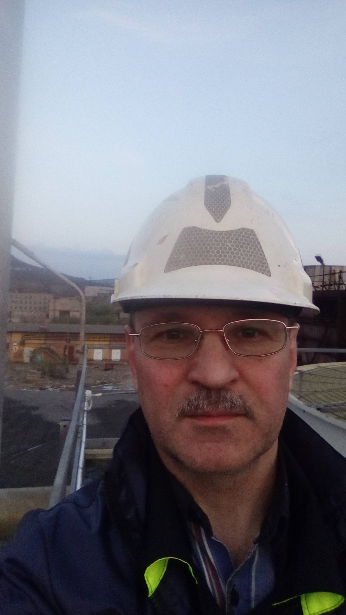 Андрей Волков