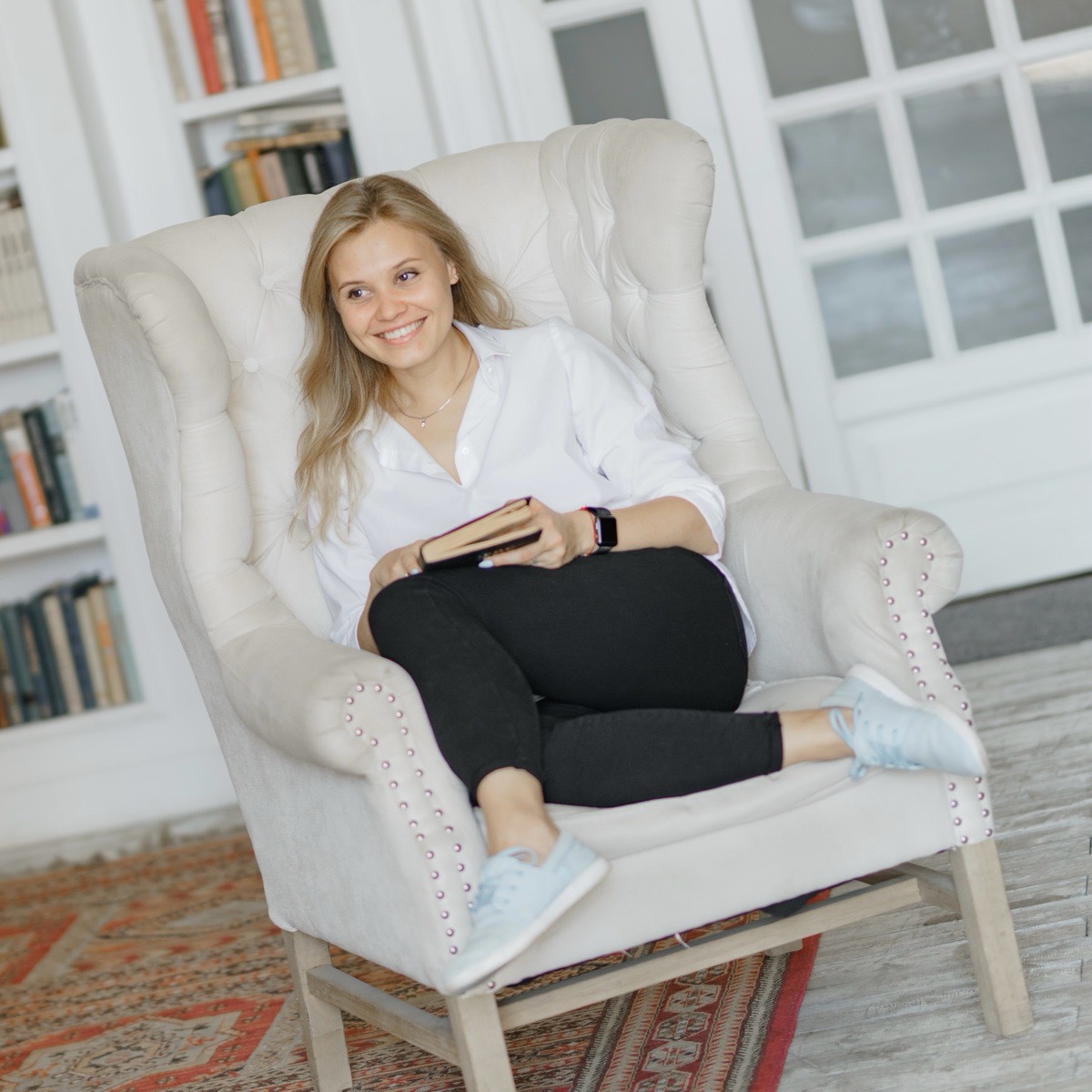 Юлия Высоцкая