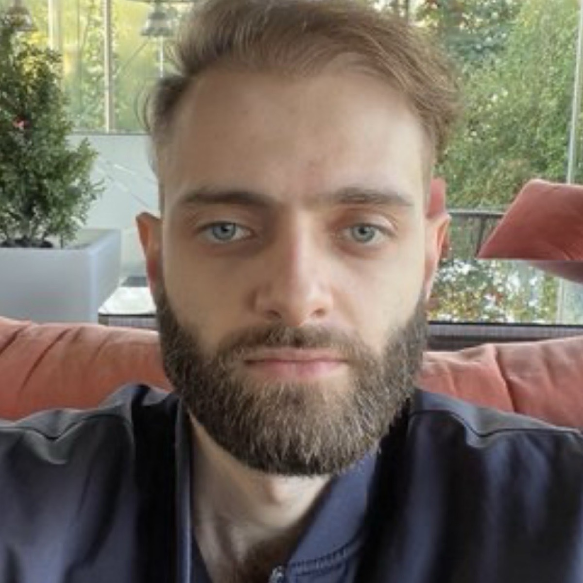 Эрнест Бархударян