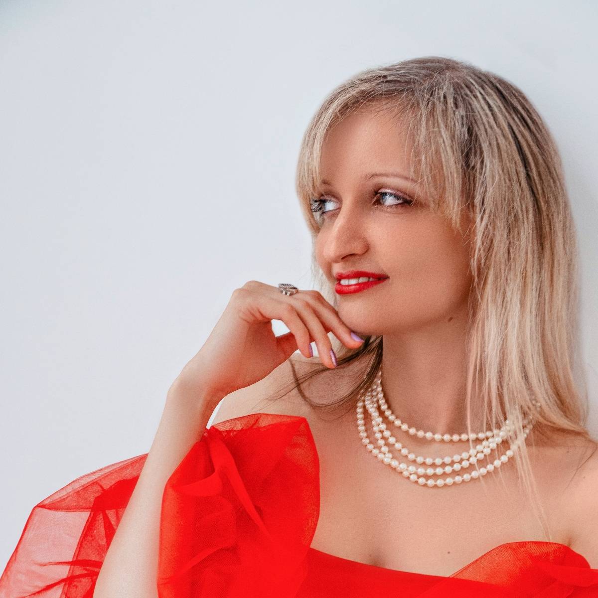 Елена Соколова