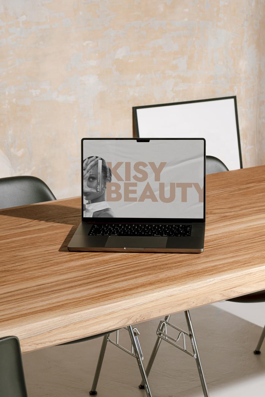 ❕наконец-то делюсь презентацией для бренда KISY BEAUTY
📎работа не вызвала сложностей, сделала практически на одном дыхании (сроки и сраки уже горели, поэтому по-другому было никак) | Сетка — социальная сеть от hh.ru