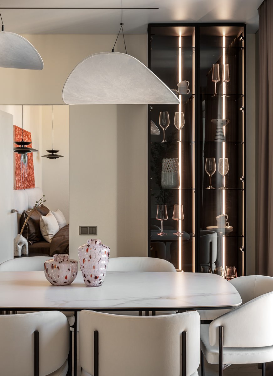 Интерьер без компромиссов между заказчиком и дизайнером: в свою квартиру в Минске Дарья Марченко добавила много «необычного», на что ее клиенты обычно не соглашаются. Смотрите на сайте wajournal | Сетка — социальная сеть от hh.ru