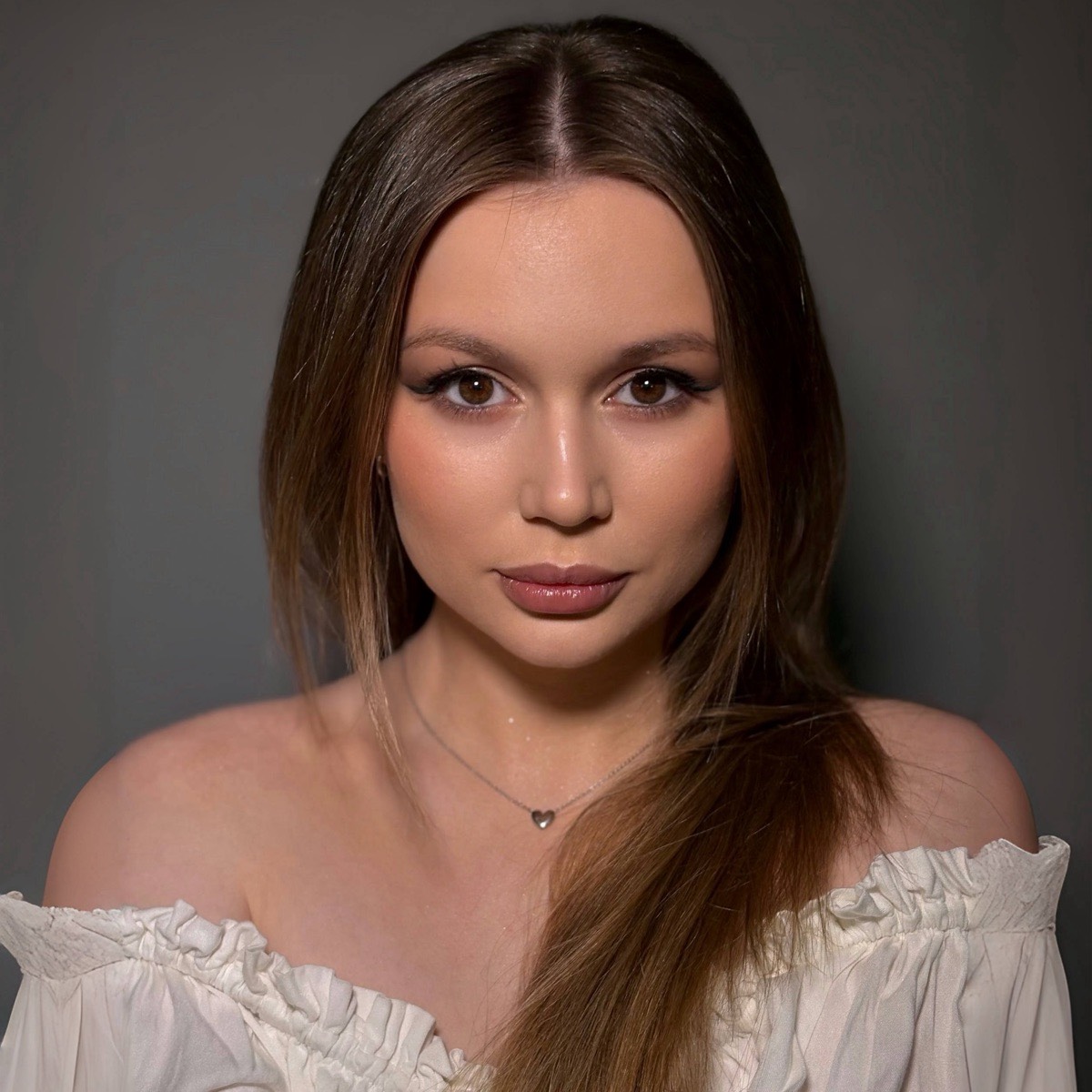 Ксения Леонова