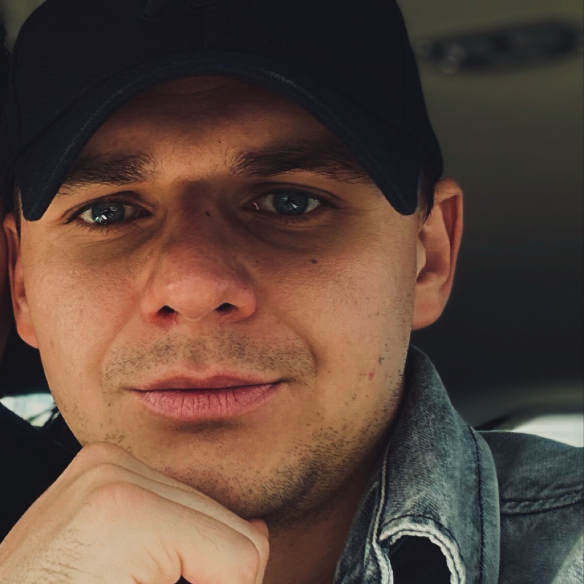 Дмитрий Якушев
