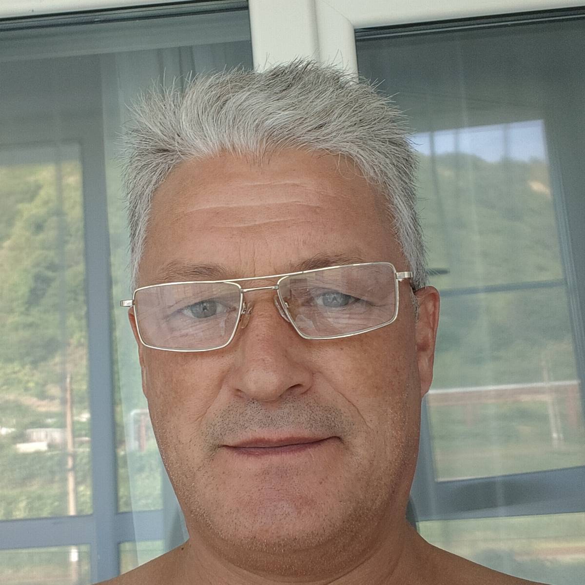 Андрей Савельев