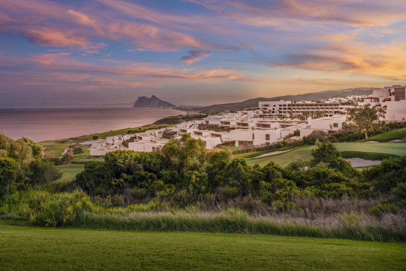 Travel In Costa Del Sol
Fairmont La Hacienda Hotel with its view to Gibraltar, in Andalucia. Spain | Сетка — социальная сеть от hh.ru