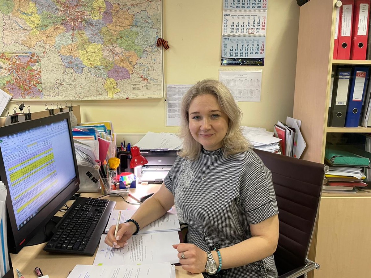 Елена Антонова