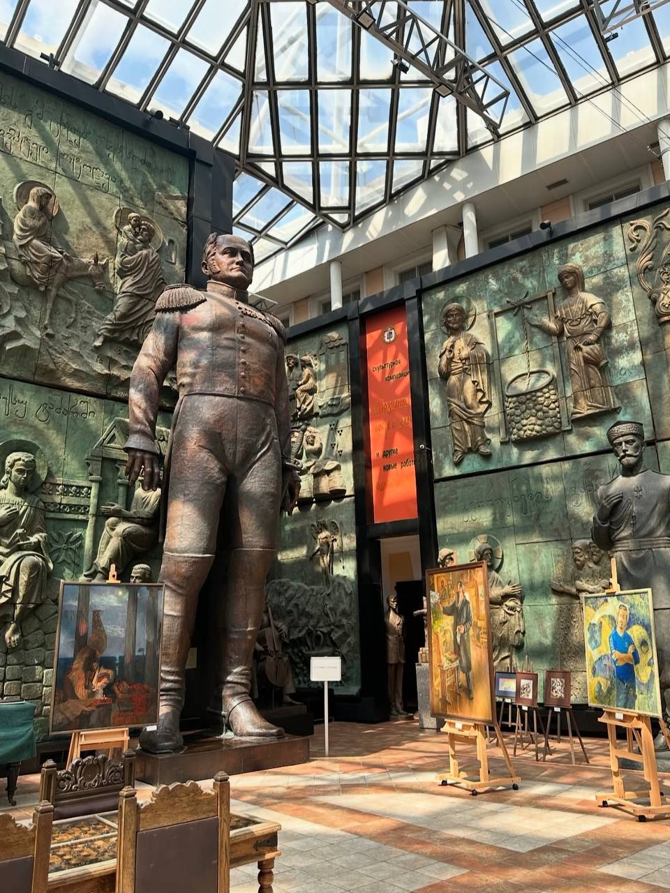 🏛Бесплатное посещение галереи искусств Зураба Церетели
30 июля 12:00-20:00
На территории выставочного комплекса гости смогут увидеть около 50 залов общей площадью 10 000 квадратных метров, а также огр... | Сетка — социальная сеть от hh.ru