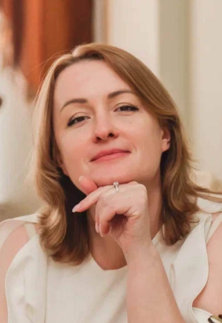 Елена Золотарева