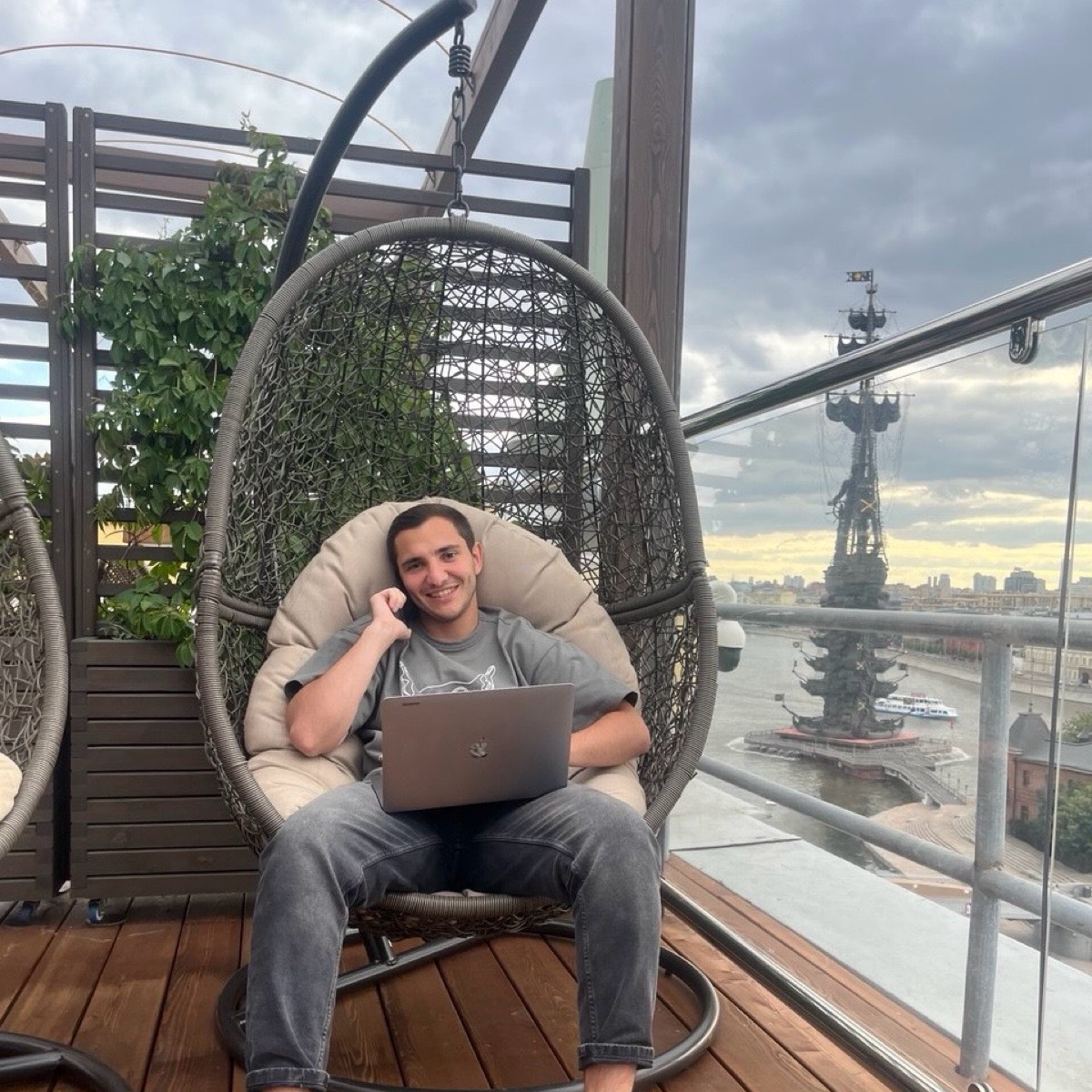 Артур Багдасарян | Сетка — социальная сеть от hh.ru