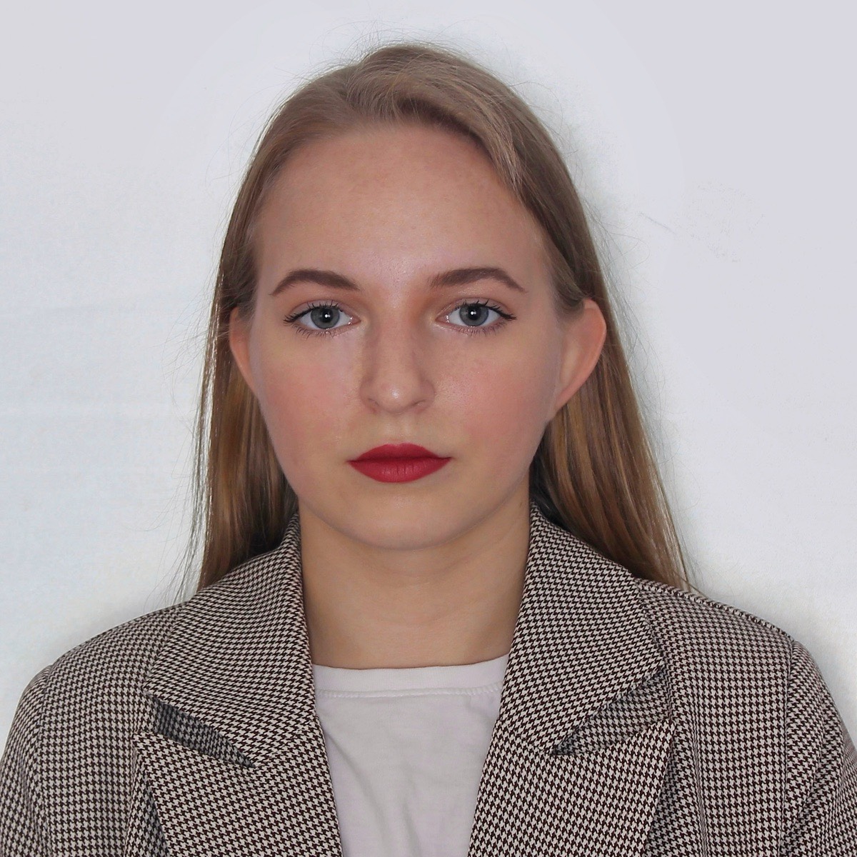 Ксения Елькина | Сетка — социальная сеть от hh.ru