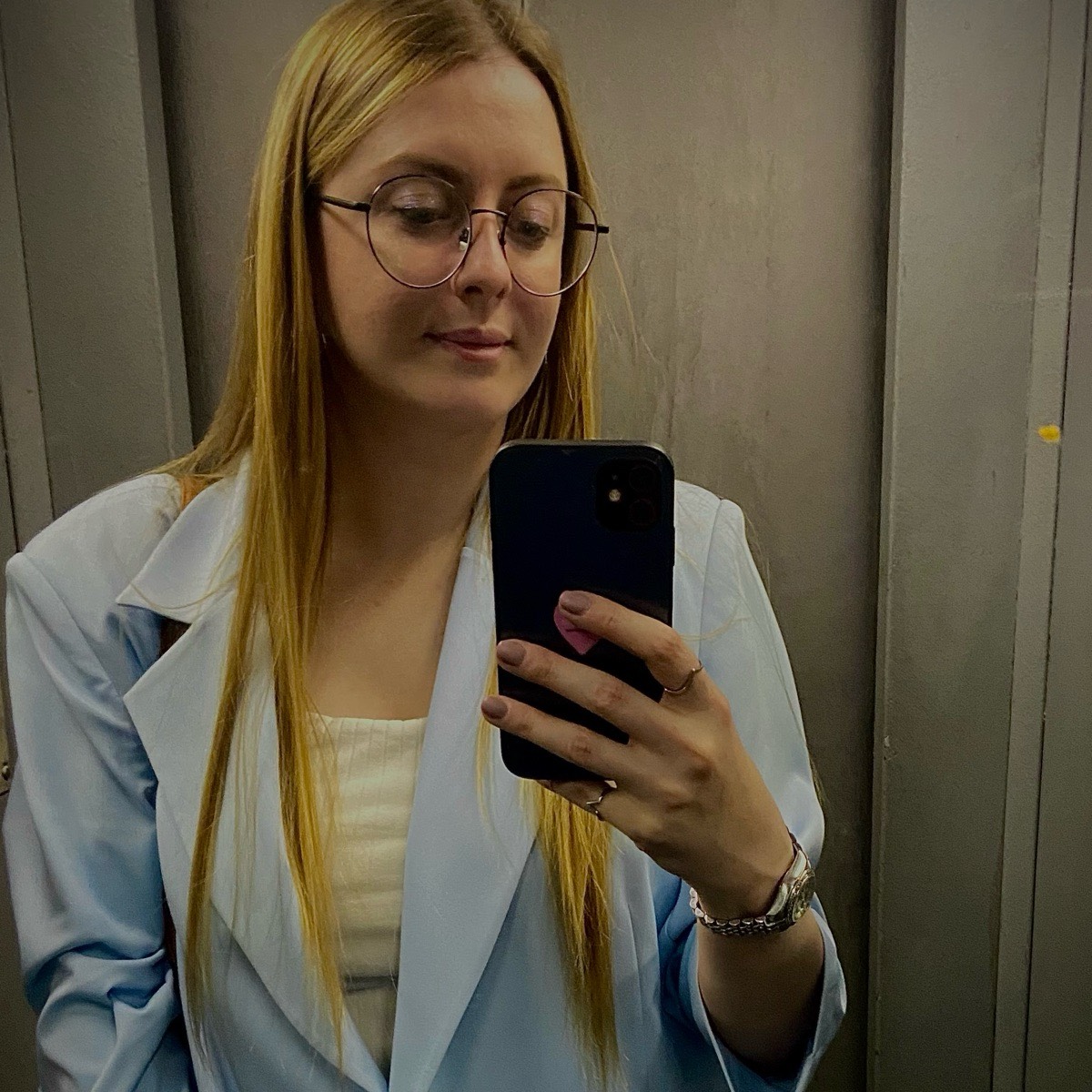 Krenshenibon Krenshenibon | Сетка — социальная сеть от hh.ru