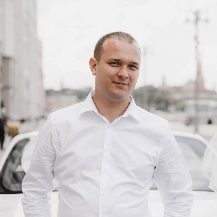 Денис Матвеев