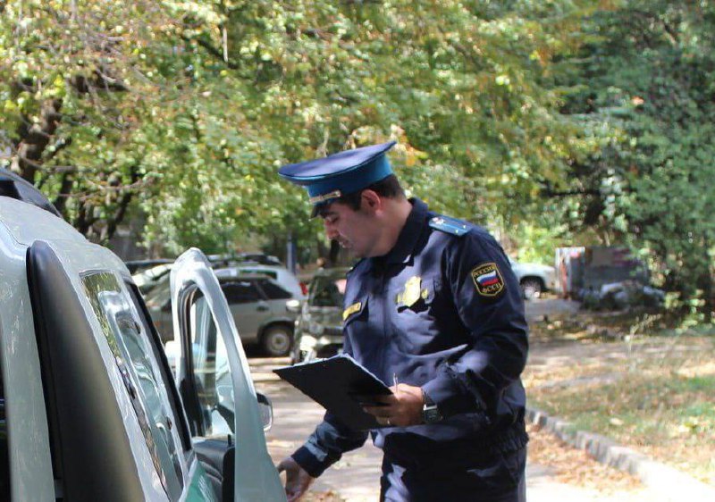 Житель Ставрополя лишился автомобиля из-за долга по алиментам
Мужчина, работавший неофициально, годами перечислял минимальные суммы на содержание своих детей | Сетка — социальная сеть от hh.ru